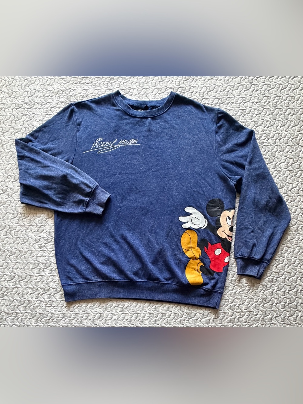 Disney Mickey Mouse Men’s L Blue Mineral Wash Front to Back Graphic Sweatshirt
